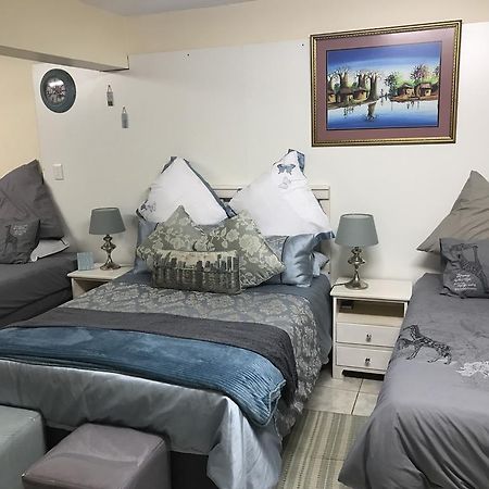 Amber Bed And Breakfast, South Africa Ист-Лондон Экстерьер фото